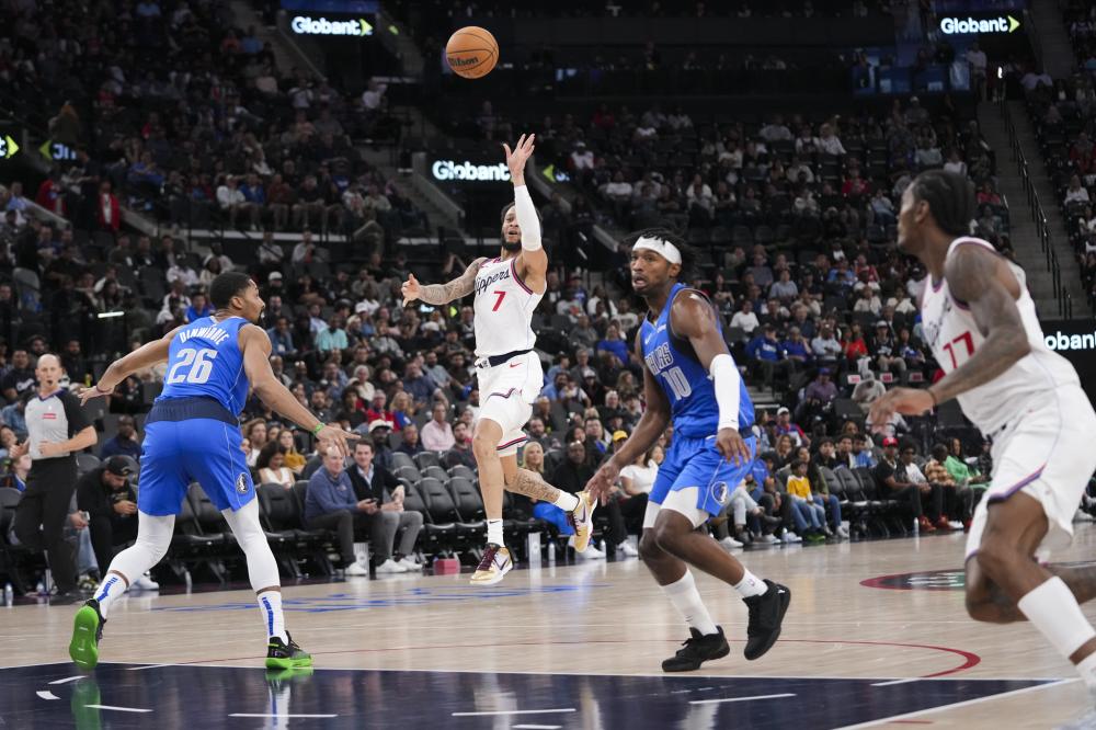 8个篮板和 8个篮板和