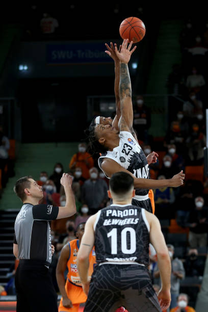 的主教练人 的主教练人