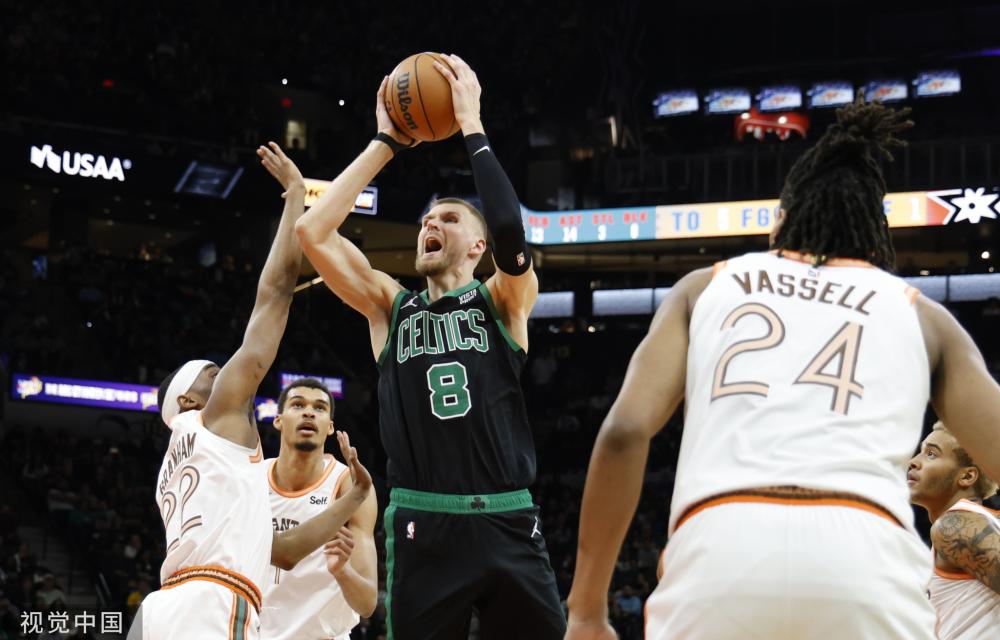 郭艾伦凭借 郭艾伦凭借