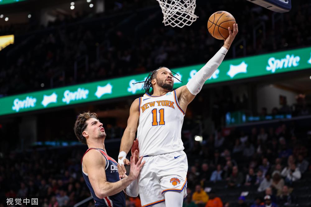 她凭借过人 她凭借过人